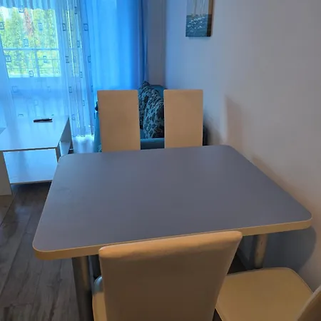 Paradise Blue Bay بوموري