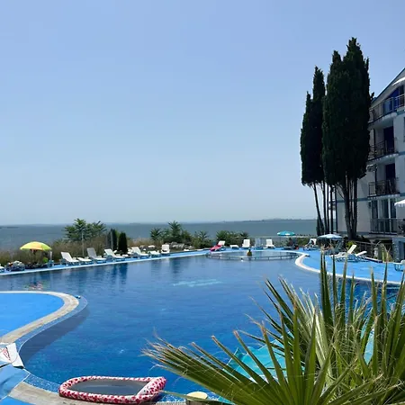 Paradise Blue Bay شقة *
